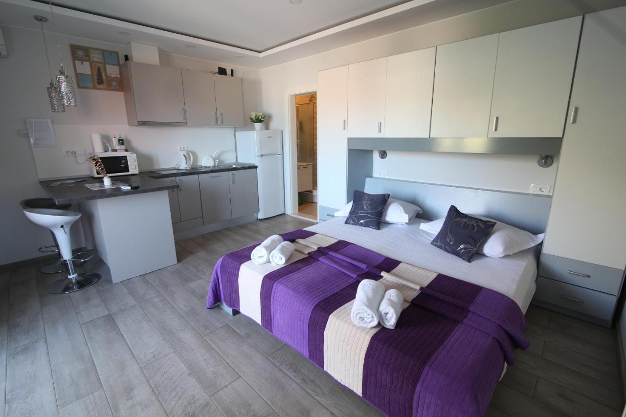 Apartments Viola Tučepi Buitenkant foto