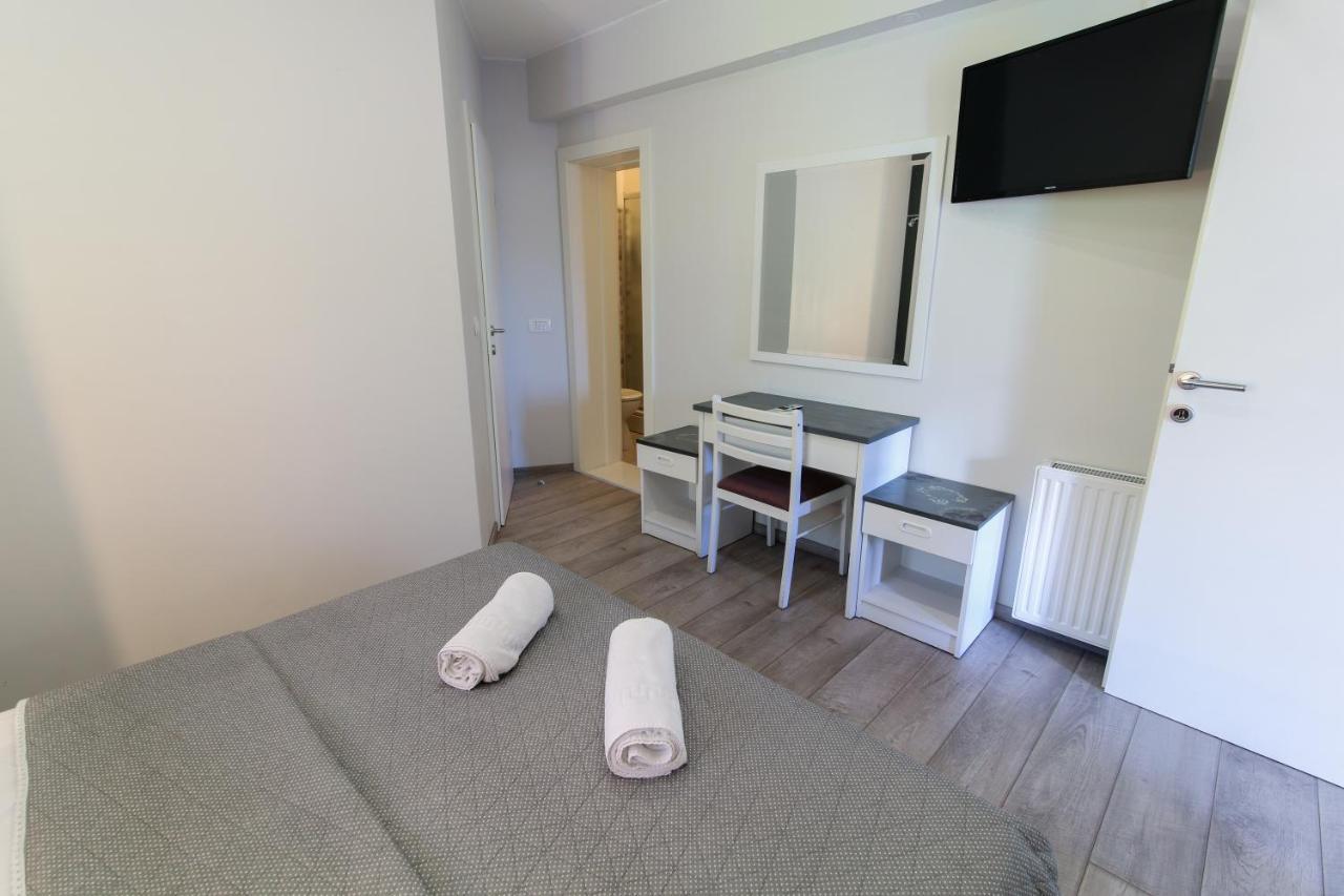 Apartments Viola Tučepi Buitenkant foto