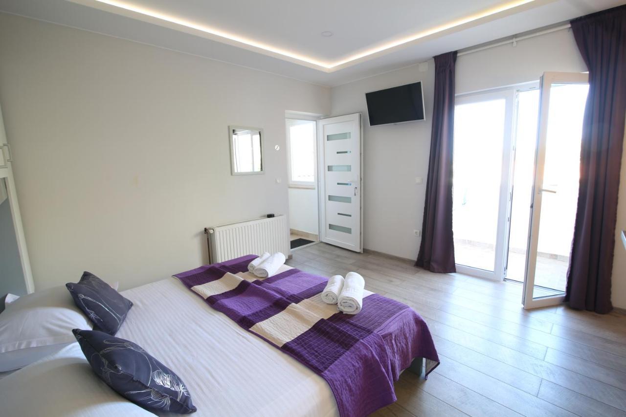 Apartments Viola Tučepi Buitenkant foto